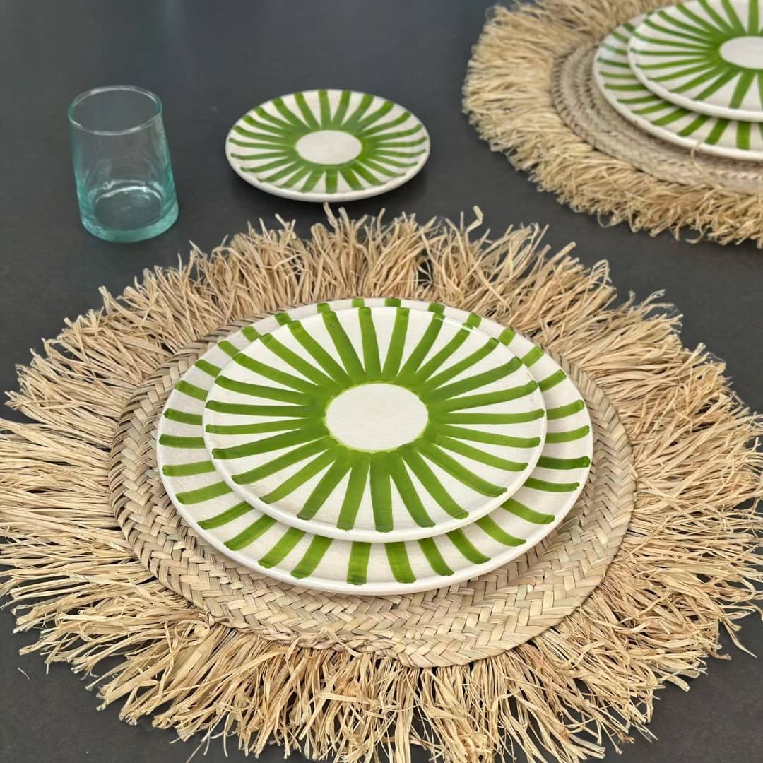 Light Green Sun Plate Set - Vibrant Dinnerware for Summer Dining