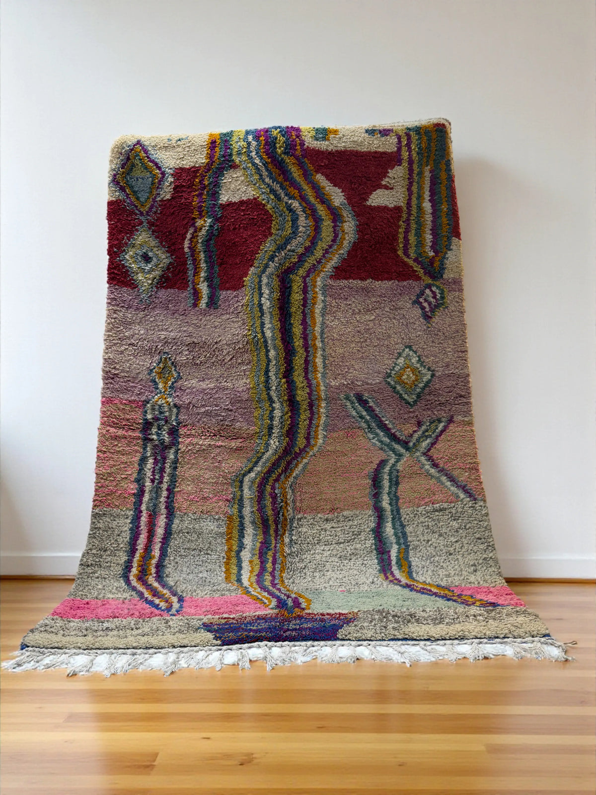 Handwoven Moroccan Bjaad carpet with abstract flow and diamond design in multicolor wool, 246 × 166 cm