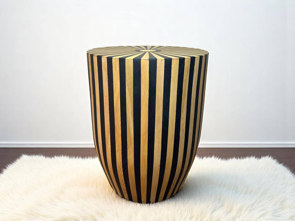 Handmade Round Black Resin and Cedar Wood Side Table – Modern Accent Table with Art Deco Design
