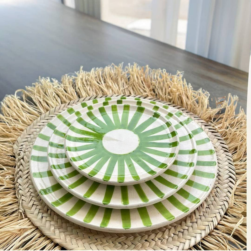 Light Green Sun Plate Set - Vibrant Dinnerware for Summer Dining