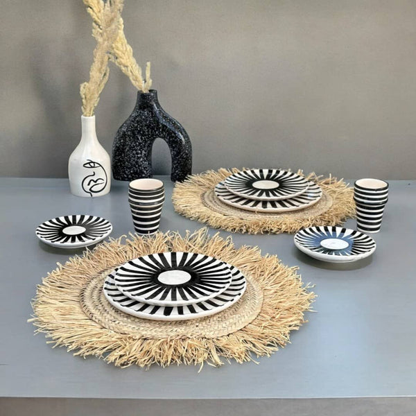 Black Sun Plate Set - Vibrant Dinnerware for Summer Dining