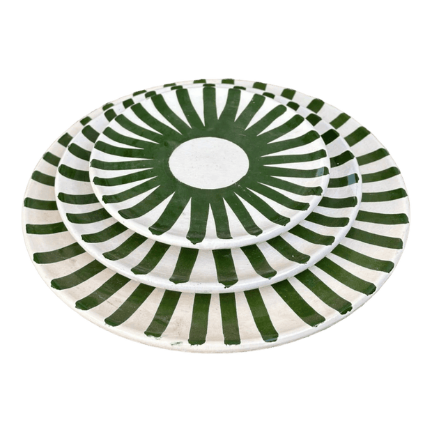Green Sun Plate Set - Vibrant Dinnerware for Summer Dining