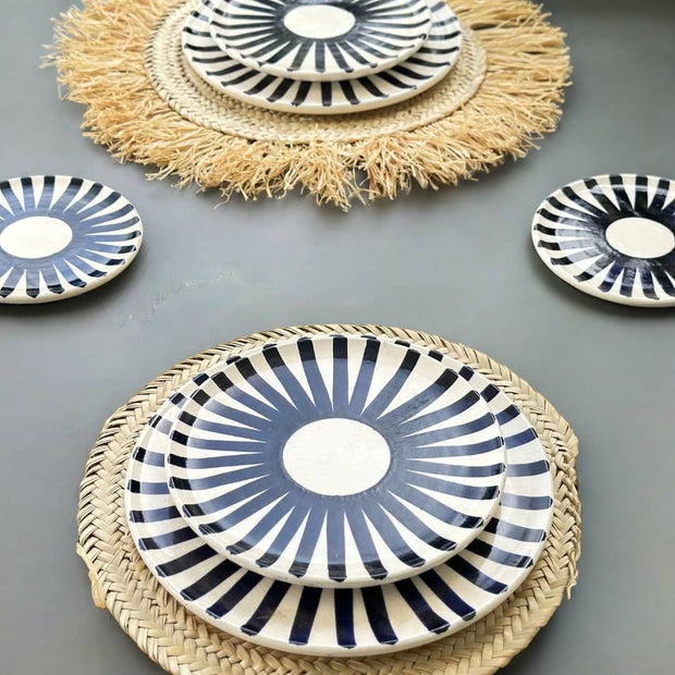 Black Sun Plate Set - Vibrant Dinnerware for Summer Dining
