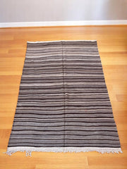 Vintage Moroccan Kilim Rug – Handwoven Wool – 240 x 1.50 cm