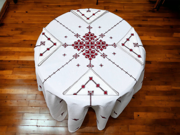 Hand Embroidered Table cloth and napkins, a magnificent decoration to add a Moroccan touch to your home. - handmade by Moroccantastics - embroidered