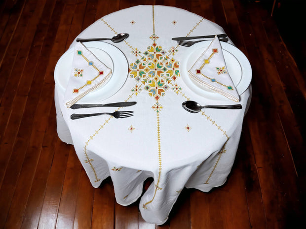 Hand Embroidered Table cloth and napkins, a magnificent decoration to add a Moroccan touch to your home. - handmade by Moroccantastics - embroidered