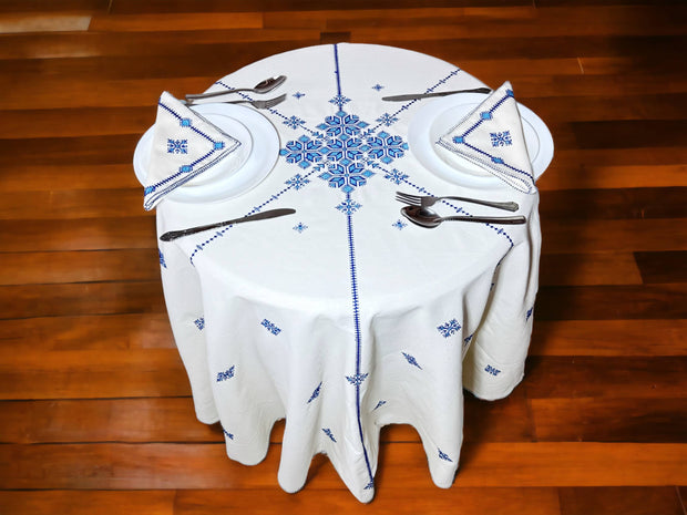 Hand Embroidered Table cloth and napkins, a magnificent decoration to add a Moroccan touch to your home. - handmade by Moroccantastics - embroidered