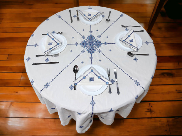 Hand Embroidered Table cloth and napkins, a magnificent decoration to add a Moroccan touch to your home. - handmade by Moroccantastics - embroidered