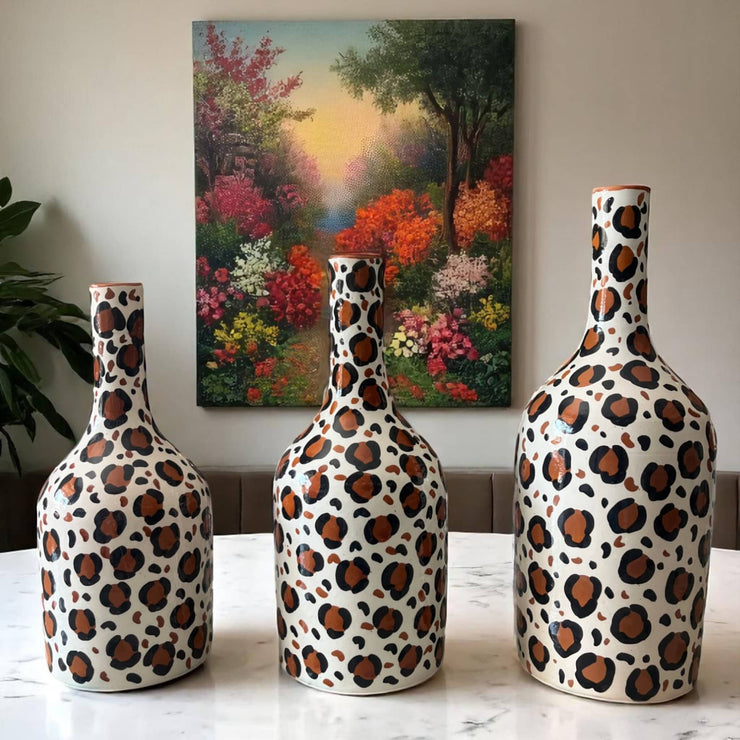 Handmade & Handpainted Leopard Print Vase (20 / 24 / 25 cm)
