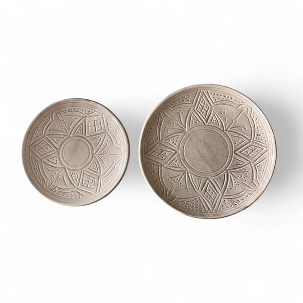 Premium Hand-Engraved Neutral Moroccan Plates with Floral Motifs (Set of 2 - 20/25 cm)