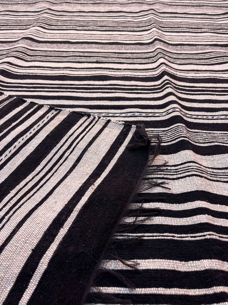 Handwoven Moroccan Black & White Cotton Throw (9.3 x 5.4 ft)